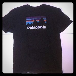 Patagonia Men’s M Logo Graphic T Shirt